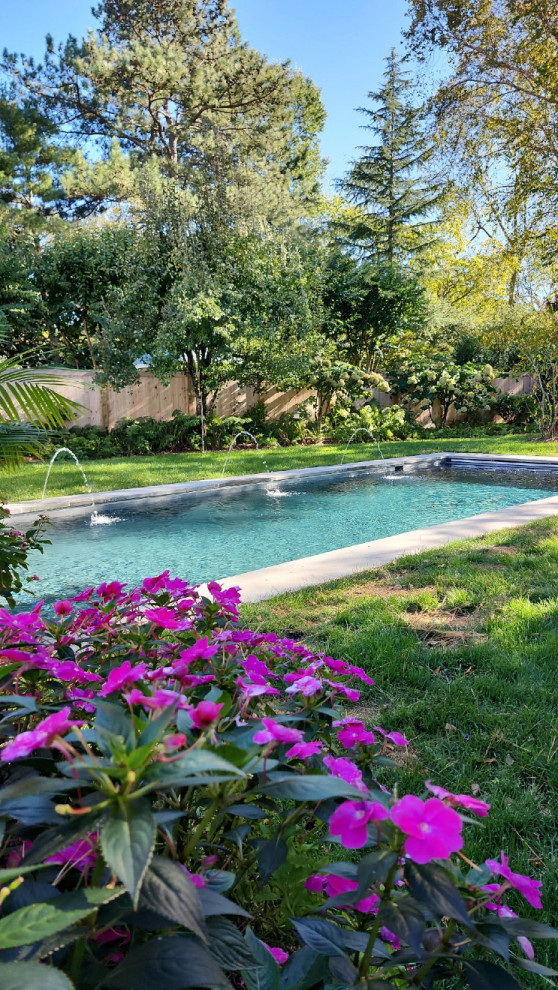 Elegant pool photo in Other