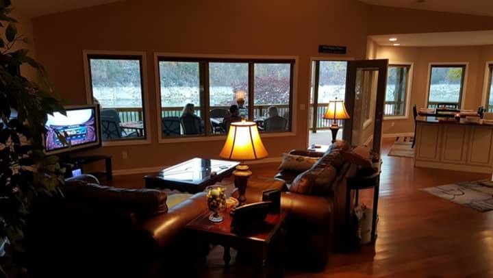 Lake House