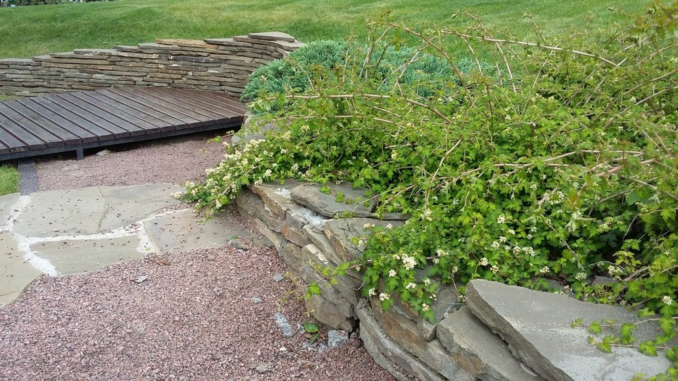 Сад  на холмах