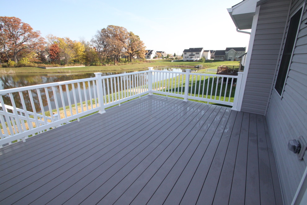 E. 127th Pl. Craftsman Deck Chicago by CK Building and Design