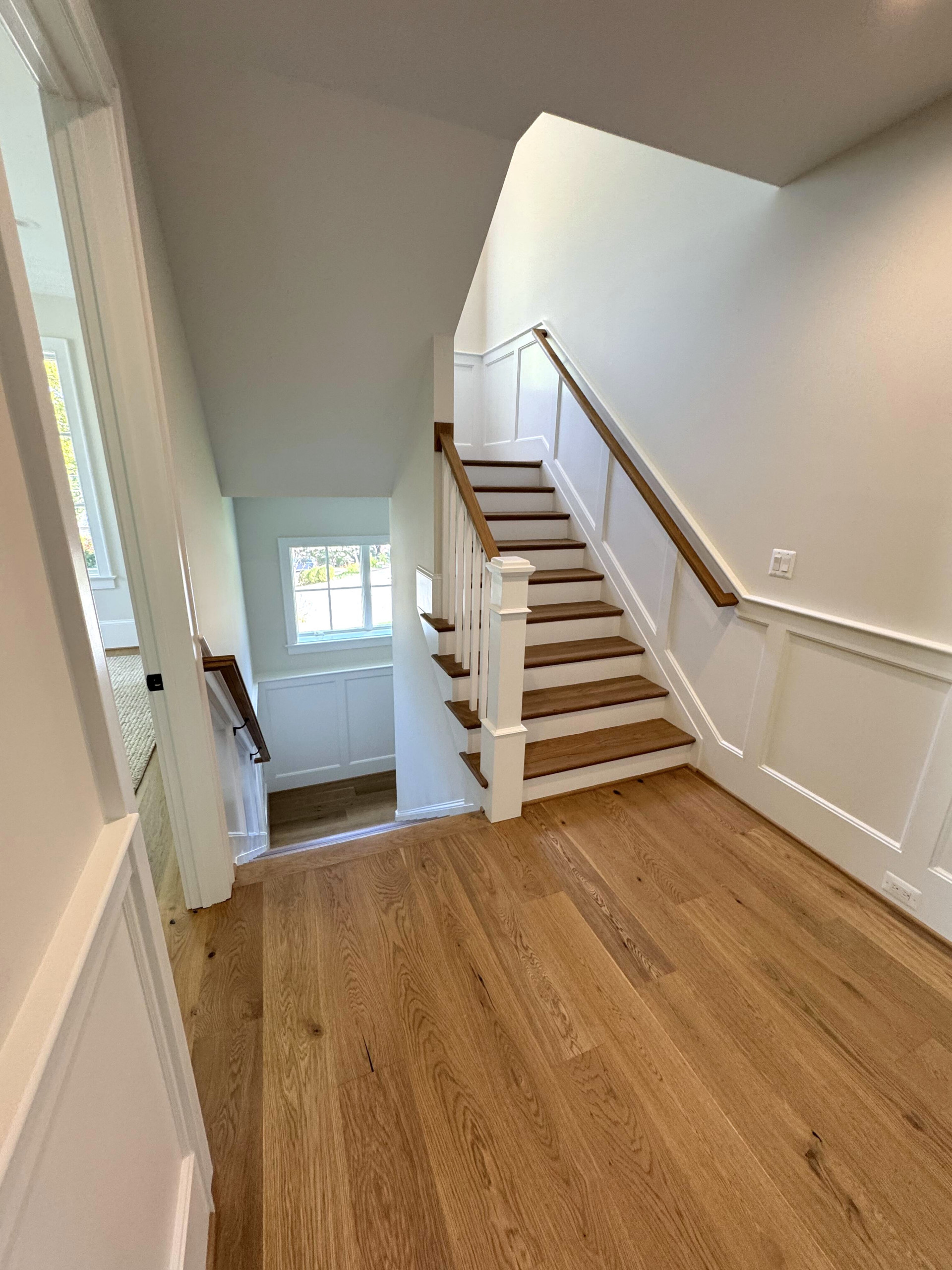 141_Timeless U Shaped Stair with Traditional Box Newels, Arlington, VA 22207