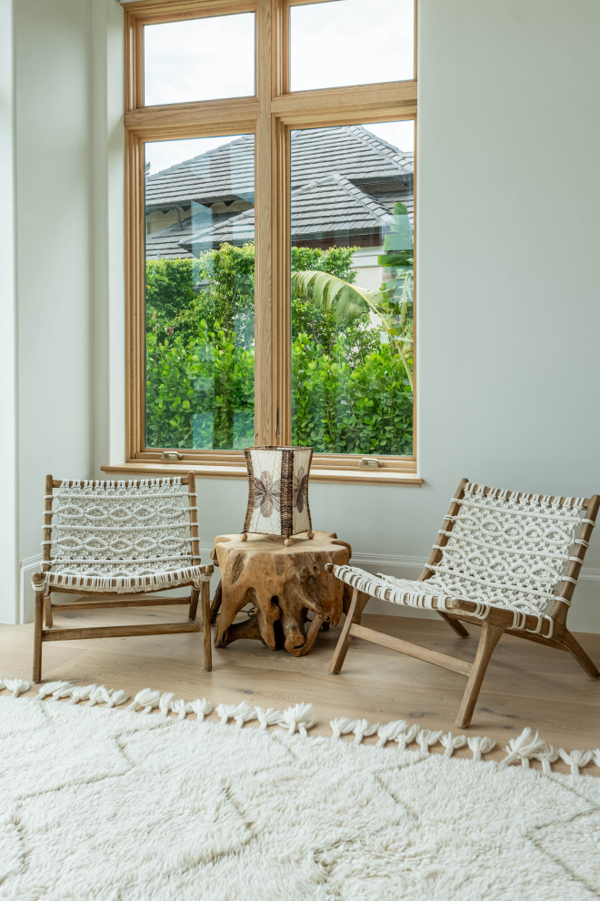 Home design - transitional home design idea in Miami
