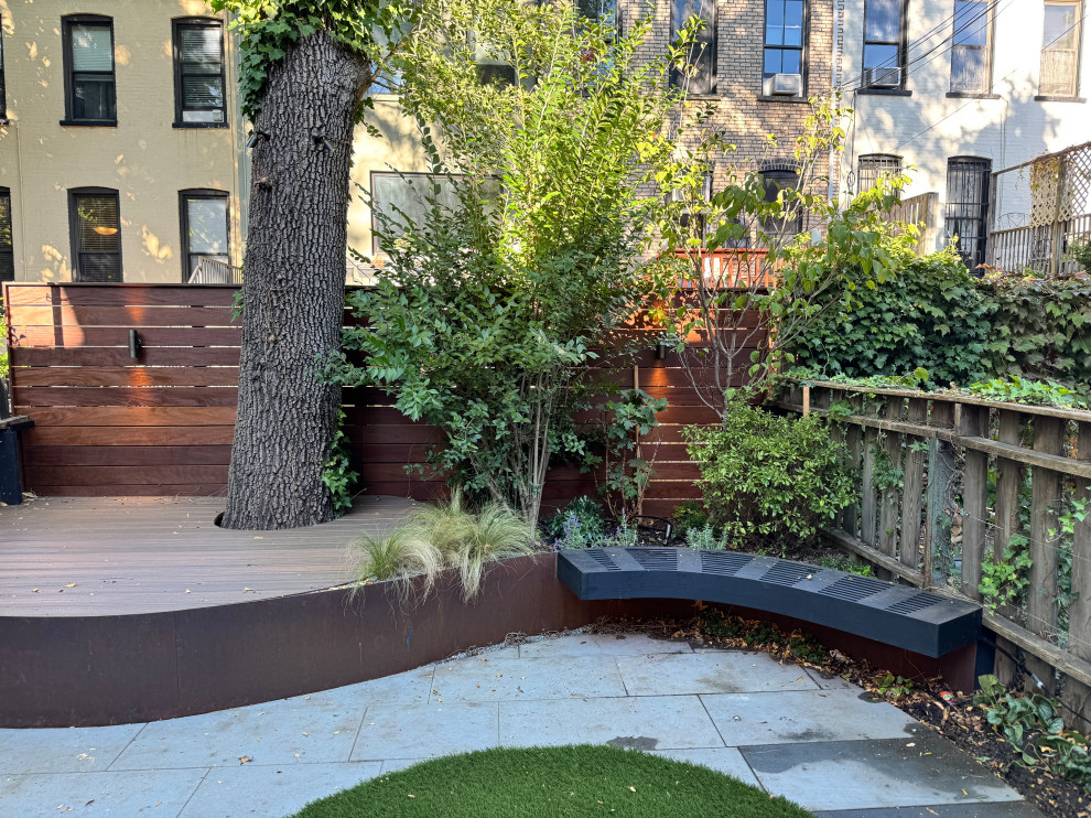 Park Slope curvy garden