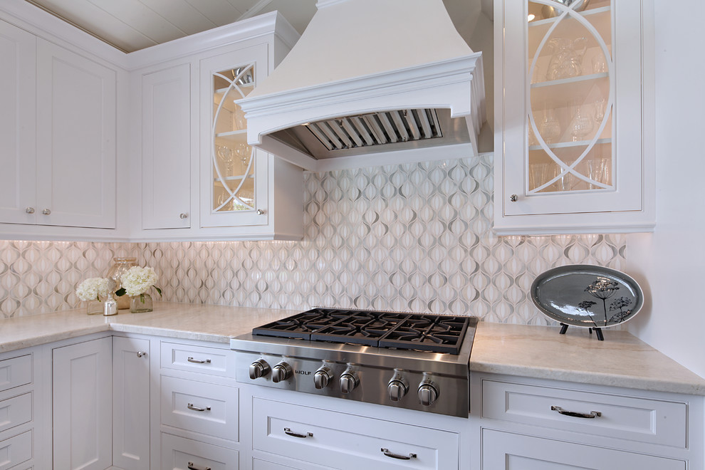 Transitional kitchen photo in Orange County