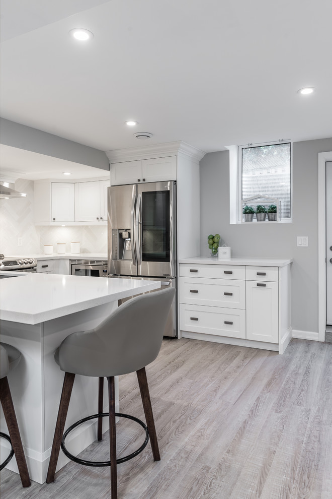 Basement - transitional basement idea in Toronto
