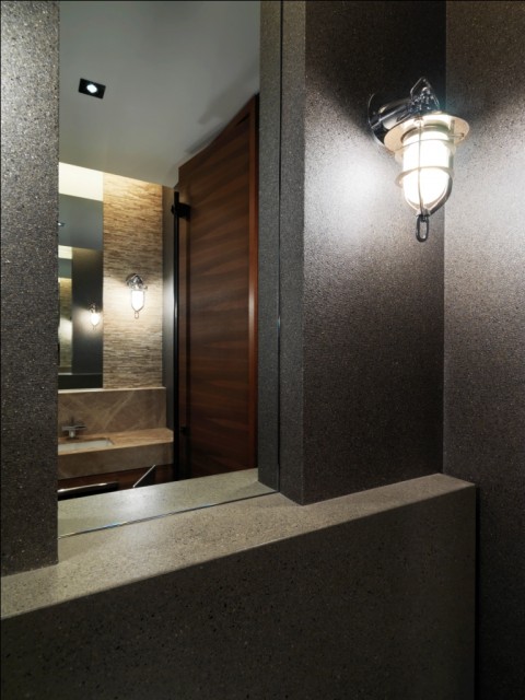 Quaker Bluff Residence rustic-bathroom
