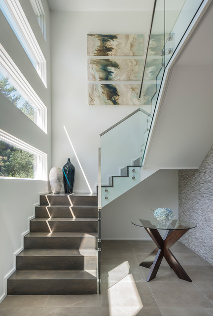 Fairfield, CT - Lake View Modern trendy-trappe