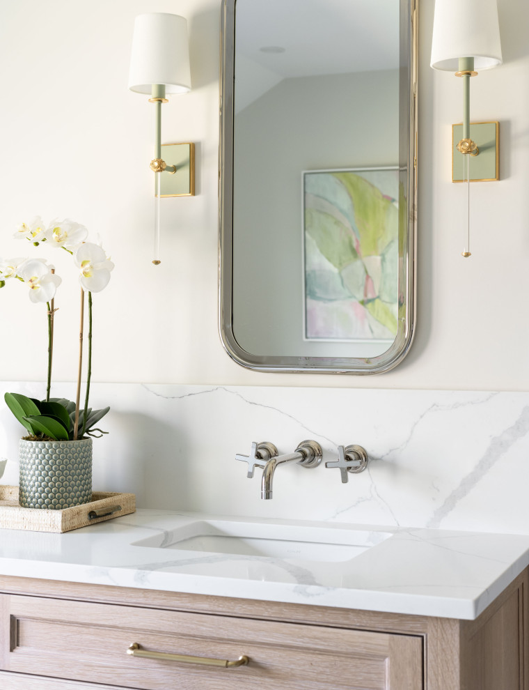 Home design - transitional home design idea in Boston