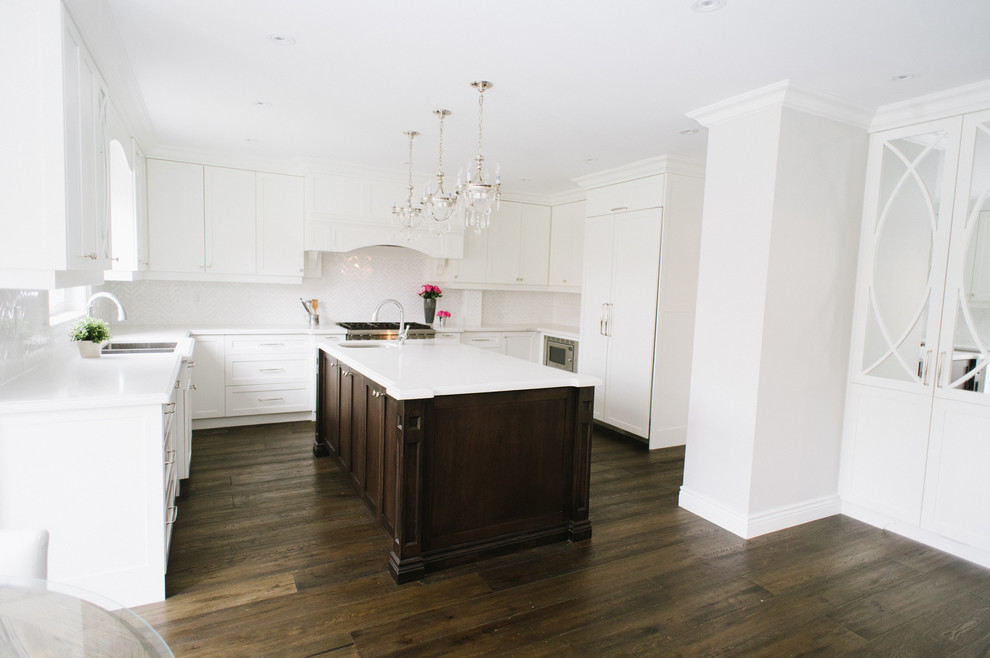 Example of a transitional kitchen design in Toronto