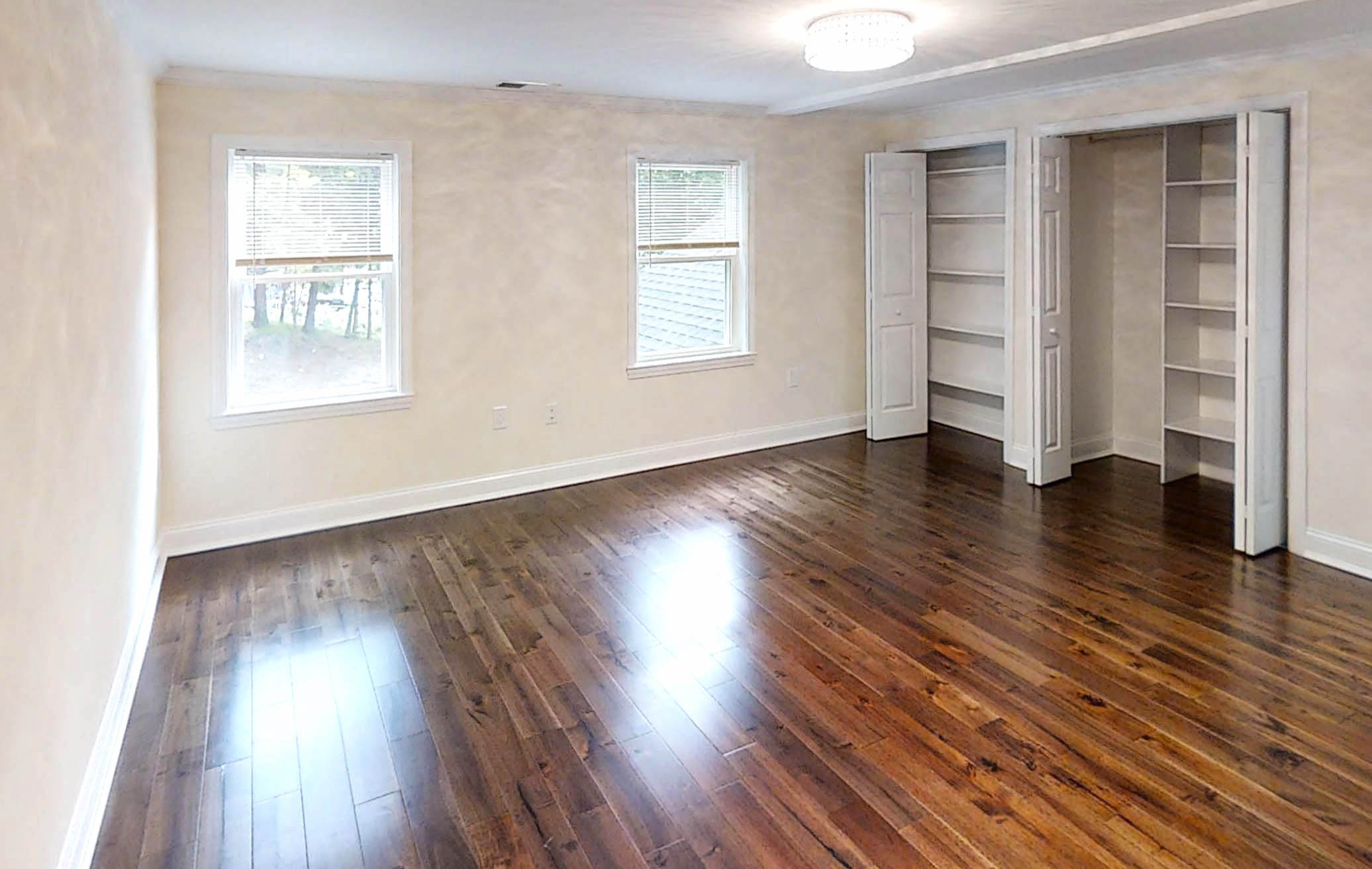 533 Summer Ave U2