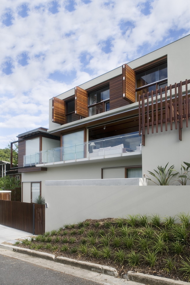 Contemporary two-storey exterior in Brisbane.