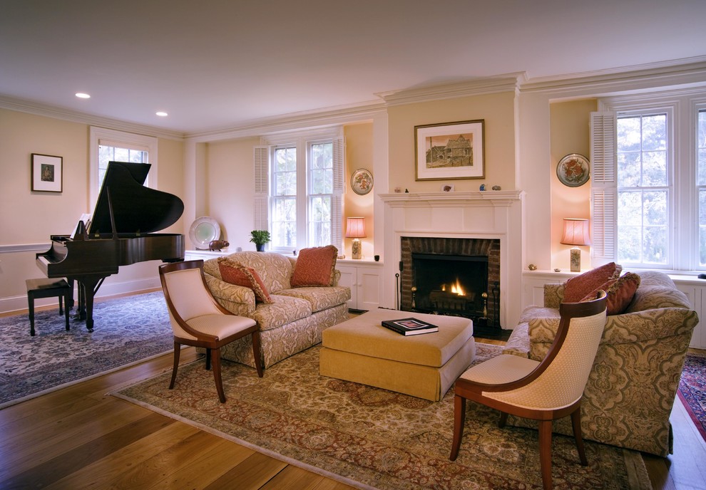 Photo of a transitional living room in New York.