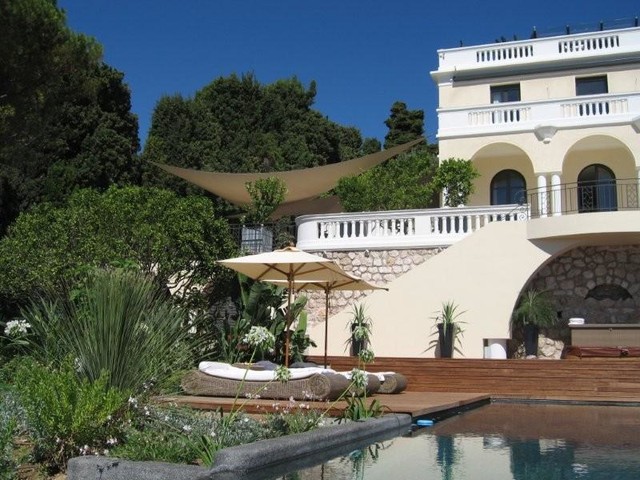 Villa Floriana mediterranean-pools-and-hot-tubs