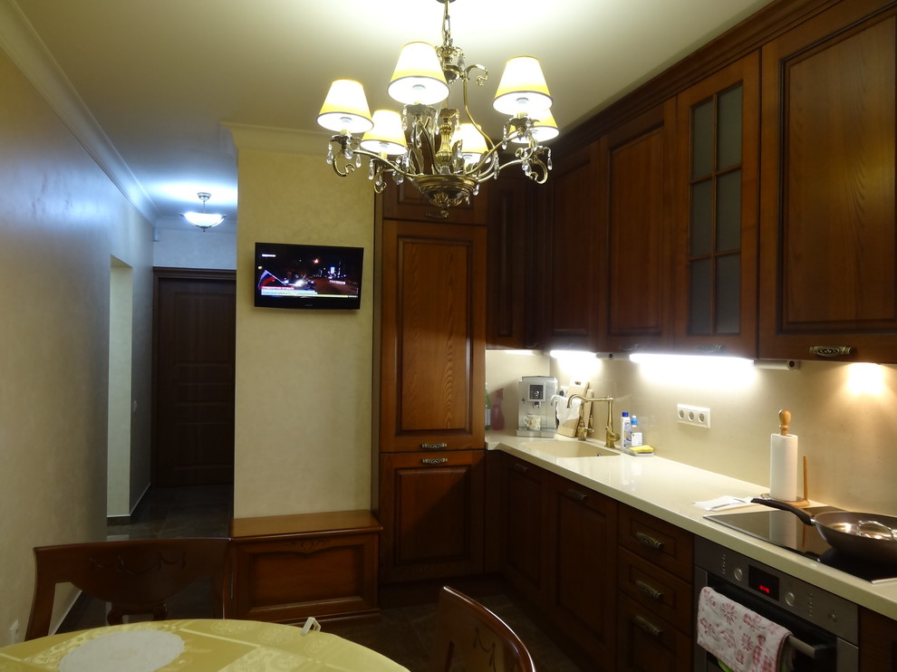 Квартира в классическом стиле. Кухня.