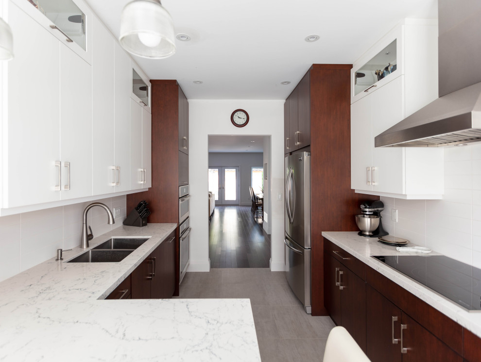 Design ideas for a contemporary kitchen in Toronto.