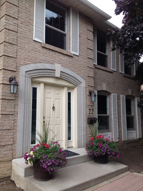Need Advice About Front Door Colour And Shutters Garage The Door And Glass Panels Not A Good Idea They Didn T Like Color Combo Now Am Uncertain Would Appreciate Input Re Photo Interlock Will