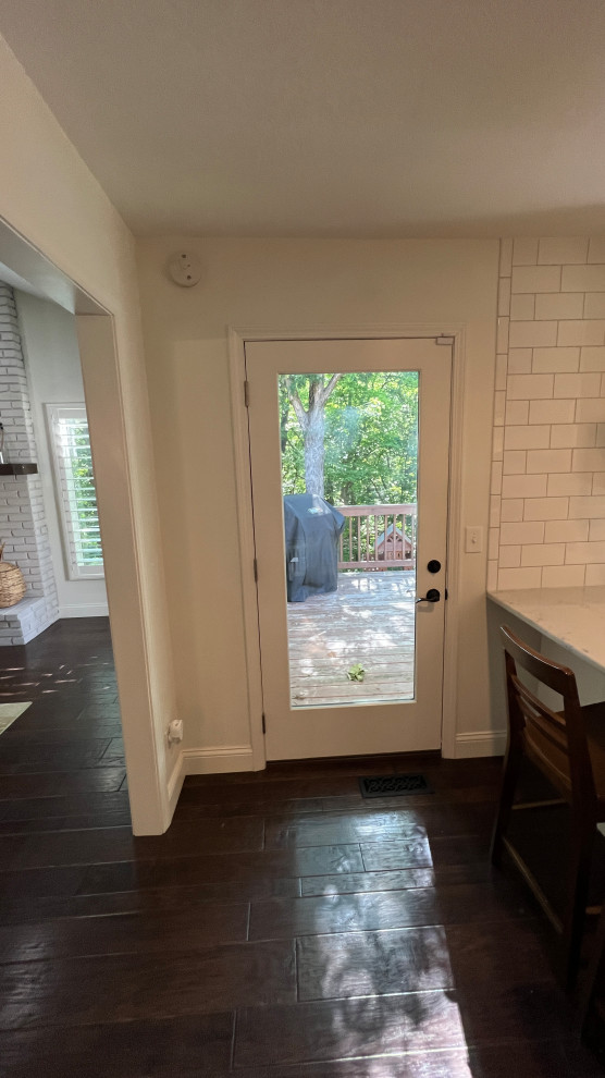 Entryway - transitional entryway idea