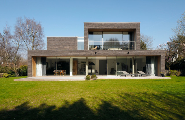 Maison D modern-exterior
