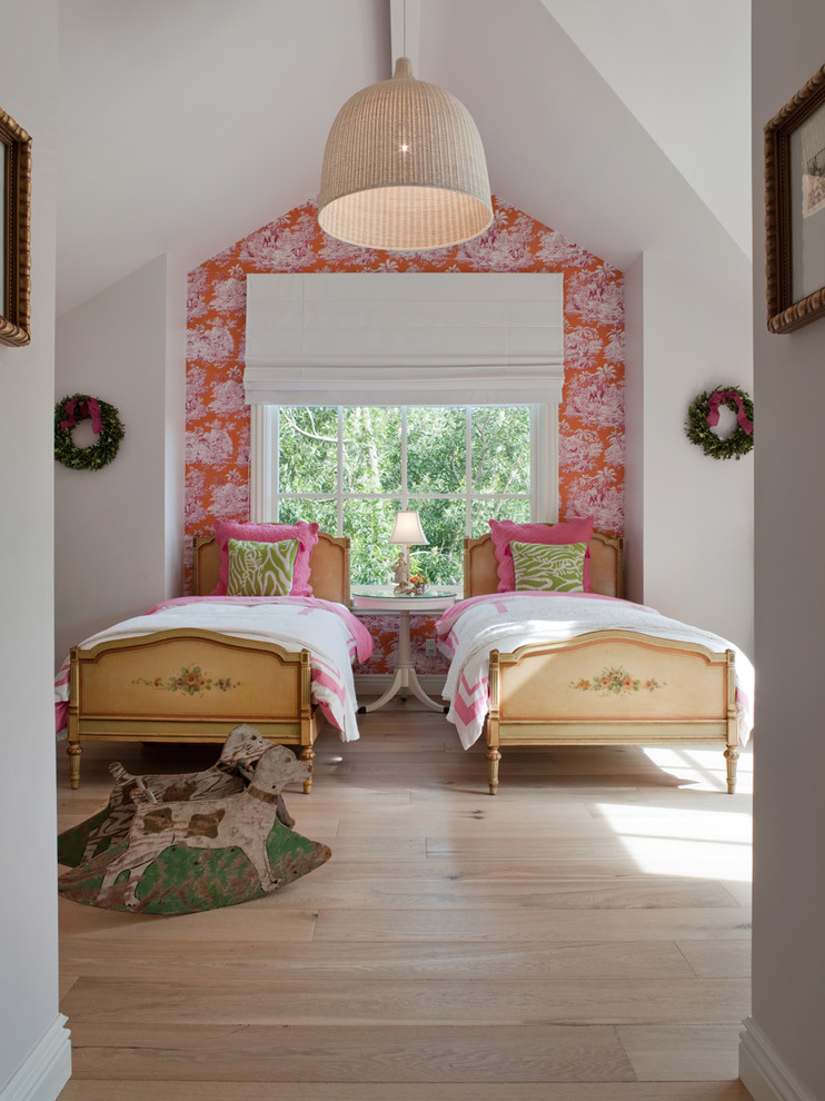 Inspiration for a country kids' bedroom for kids 4-10 years old and girls in San Francisco with light hardwood floors and multi-coloured walls.