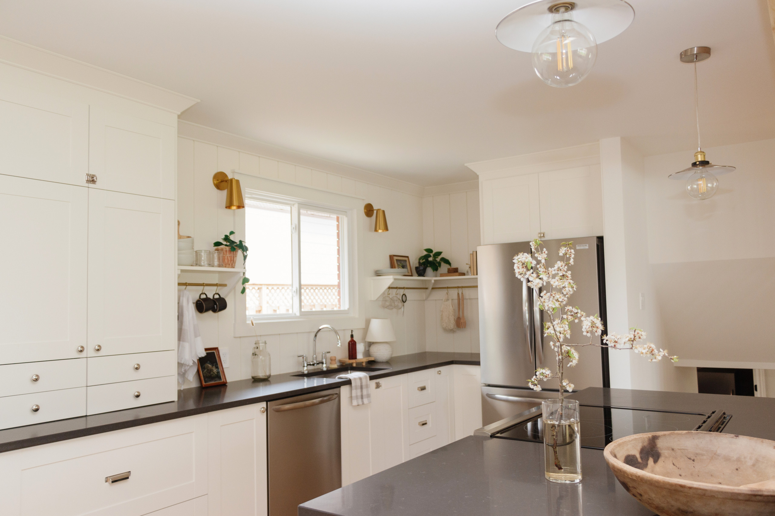 Comment ranger ses ustensiles de cuisine ?  Diy kitchen storage, Kitchen  decor, Home kitchens