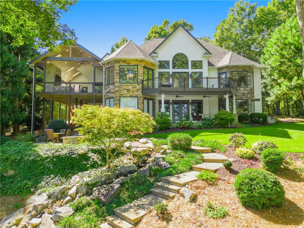 Gorgeous Outdoor Living Space Addition