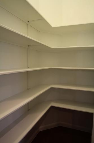 Transitional home design photo in Austin