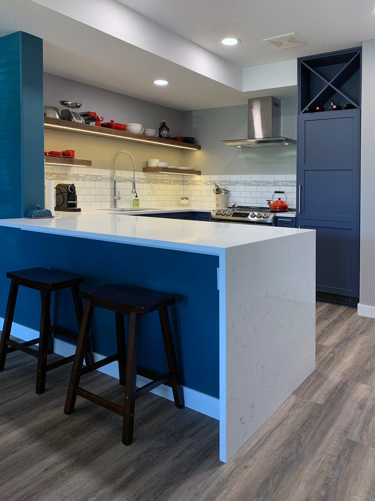 Inspiration for a transitional kitchen remodel in Calgary