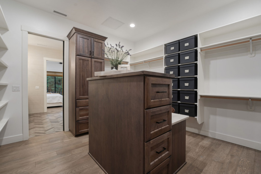 Inspiration for a transitional storage and wardrobe in Seattle.