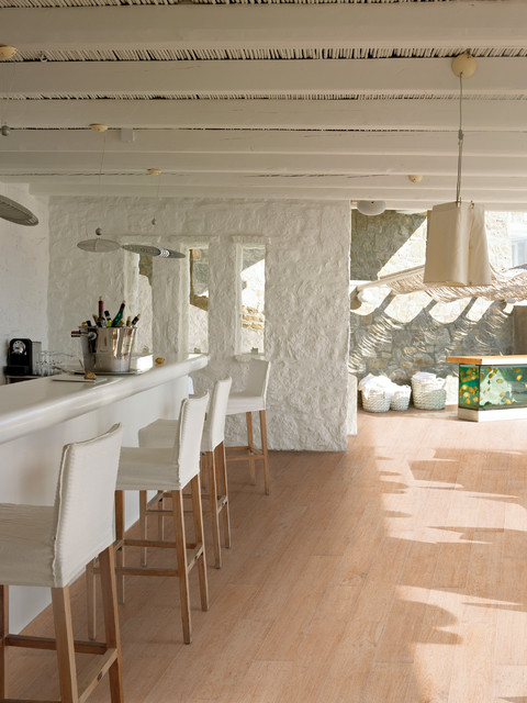 Madera cer&aacute;mica, color Dolce de Lovely mediterranean-veranda