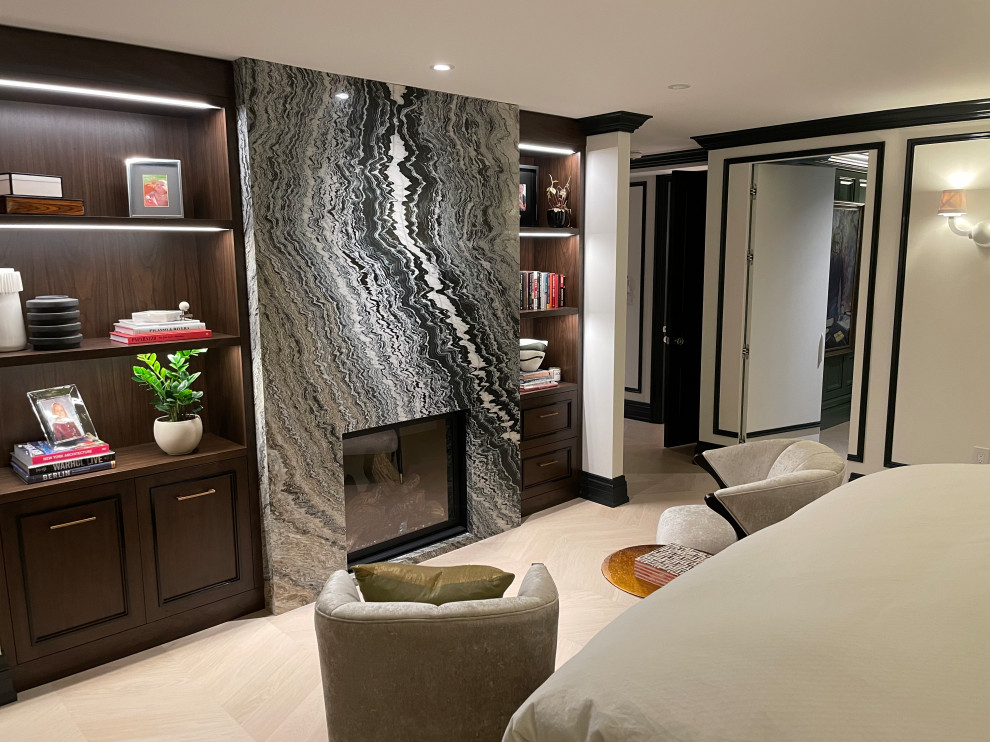 Transitional home design photo in Toronto