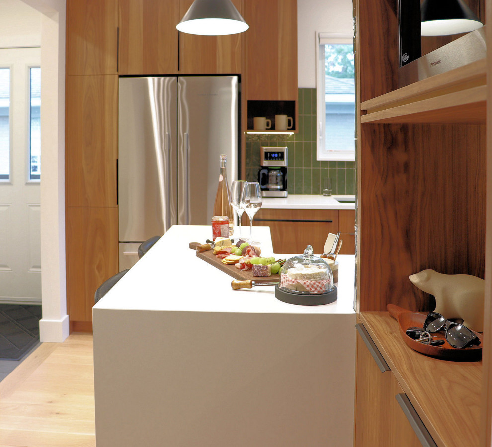 AN AWED TO MID CENTURY MODERN
