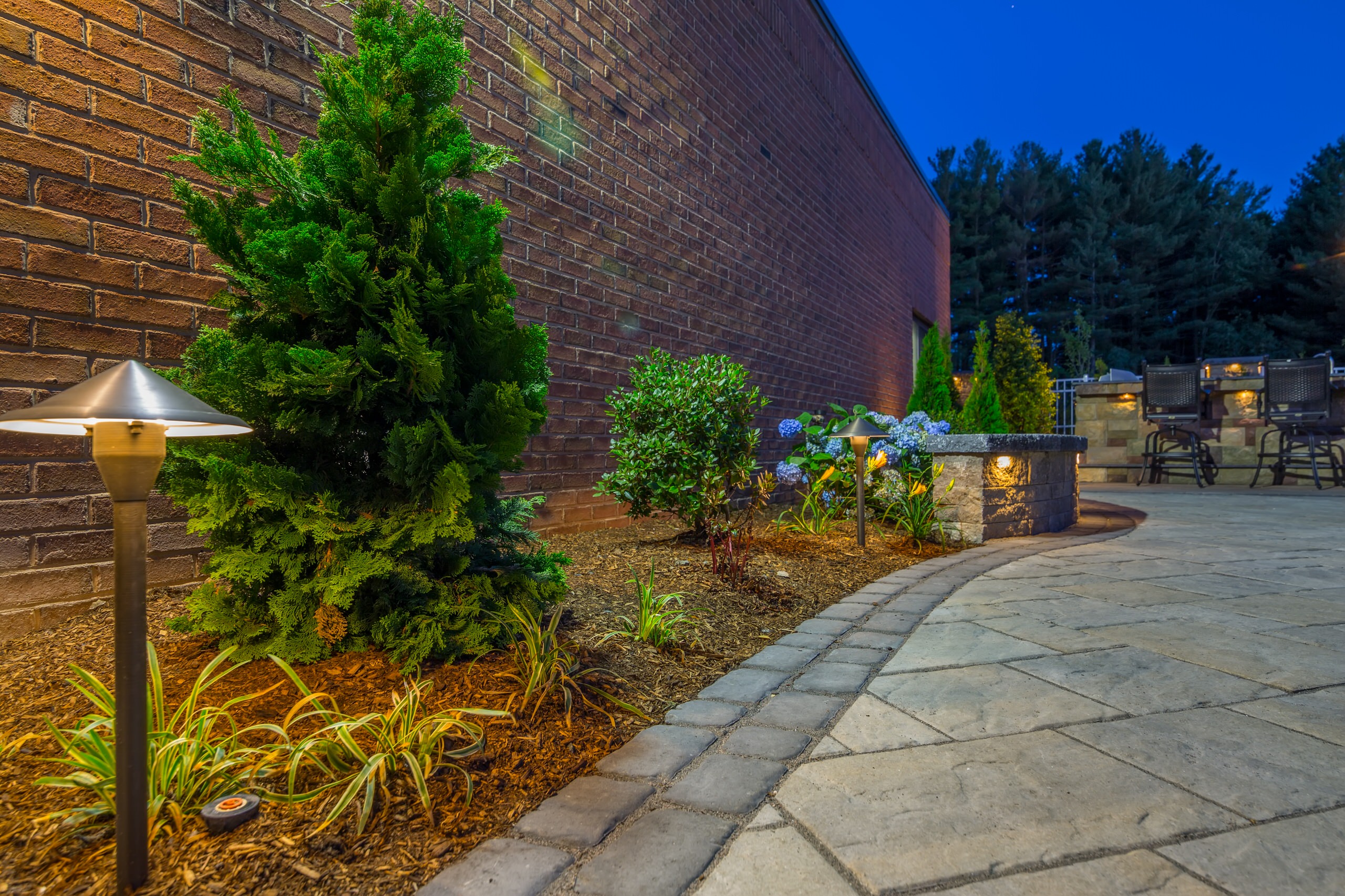 Wilmington, Massachusetts Courtyard