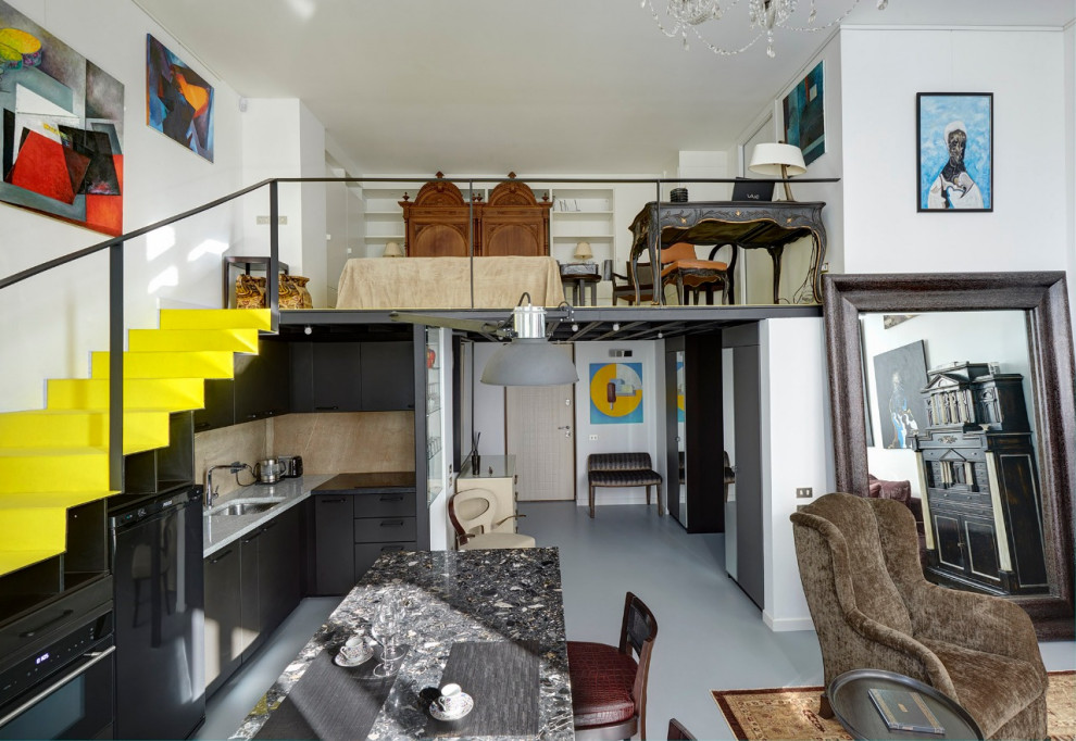 СТУДИЯ С АНТРЕСОЛЬЮ В МОСКВЕ