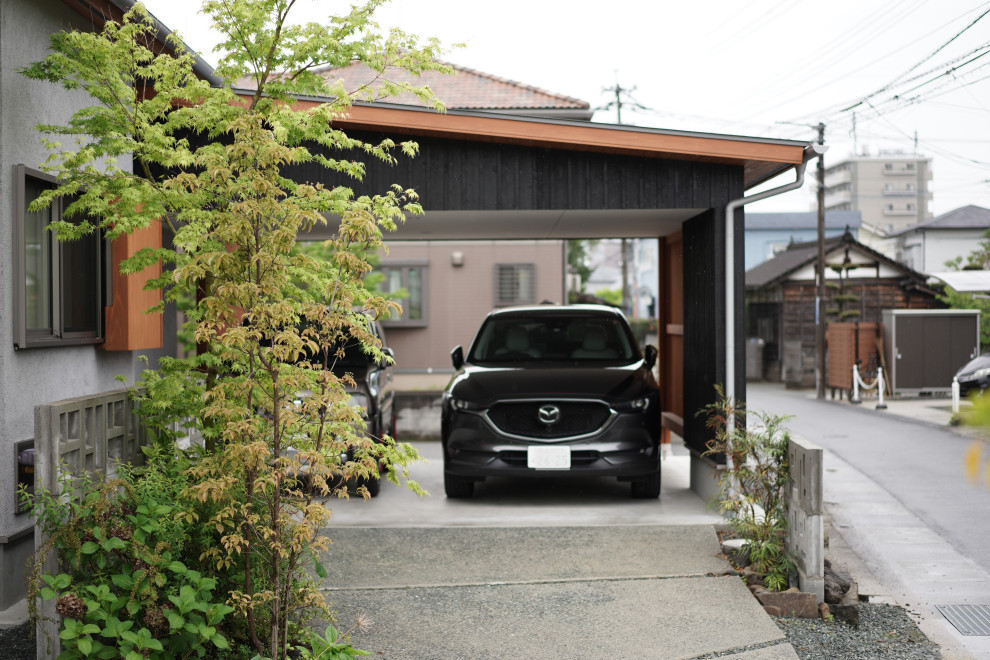 他の地域にあるおしゃれなガレージの写真