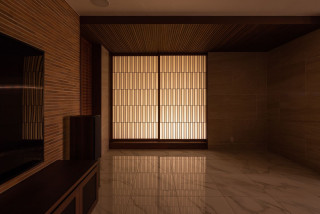 おしゃれなリビング 和モダンな壁紙 壁掛け型テレビ のインテリア画像 75選 21年12月 Houzz ハウズ