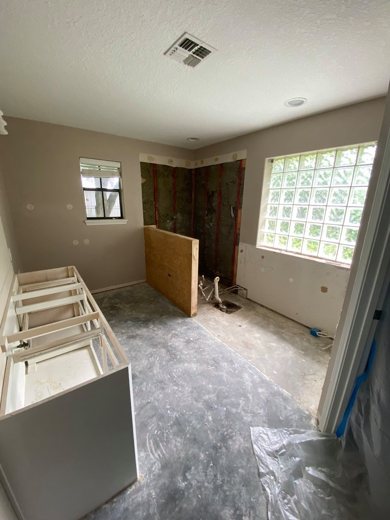 Brazoria Main Bathroom Remodel - Curbless Shower