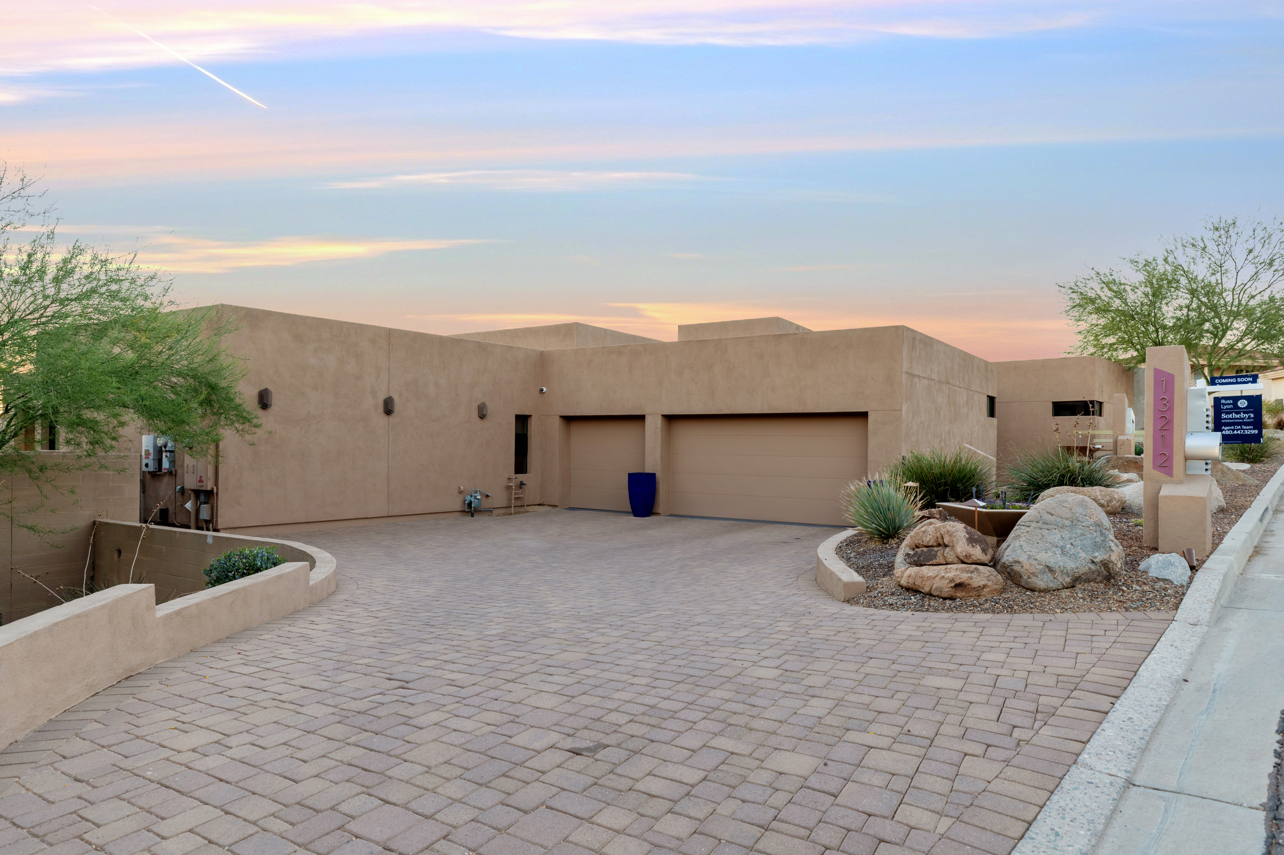 Hillside Phoenix, New Home