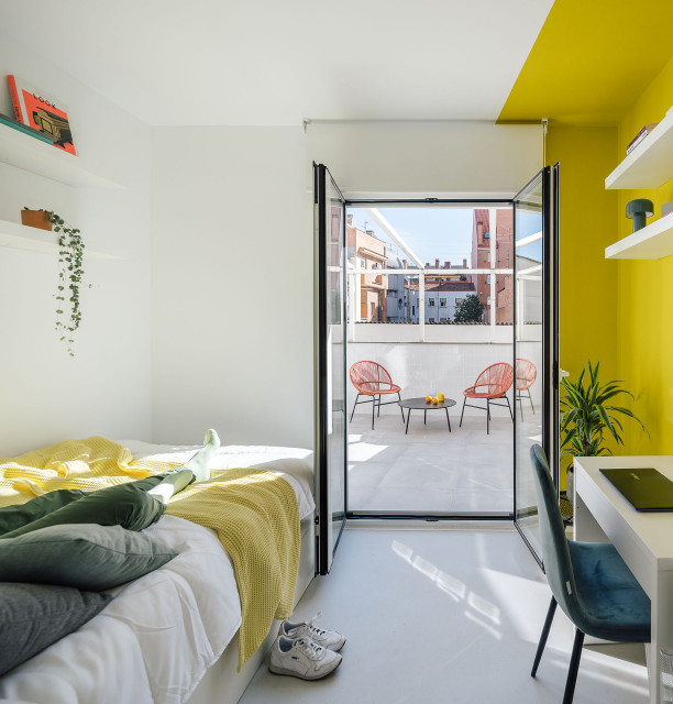 dozen doors contemporary-sovrum