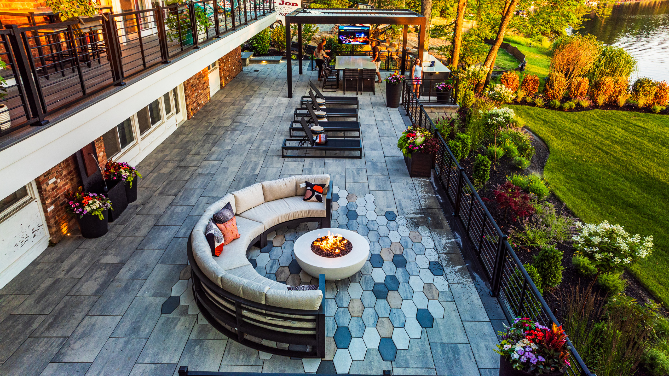 RAISED PATIO, OUTDOOR KITCHEN IN WAYNE NJ