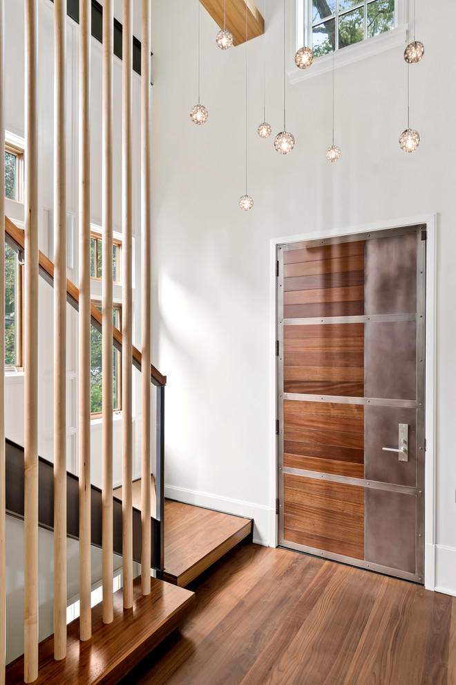 Inspiration for a contemporary entryway in Chicago.