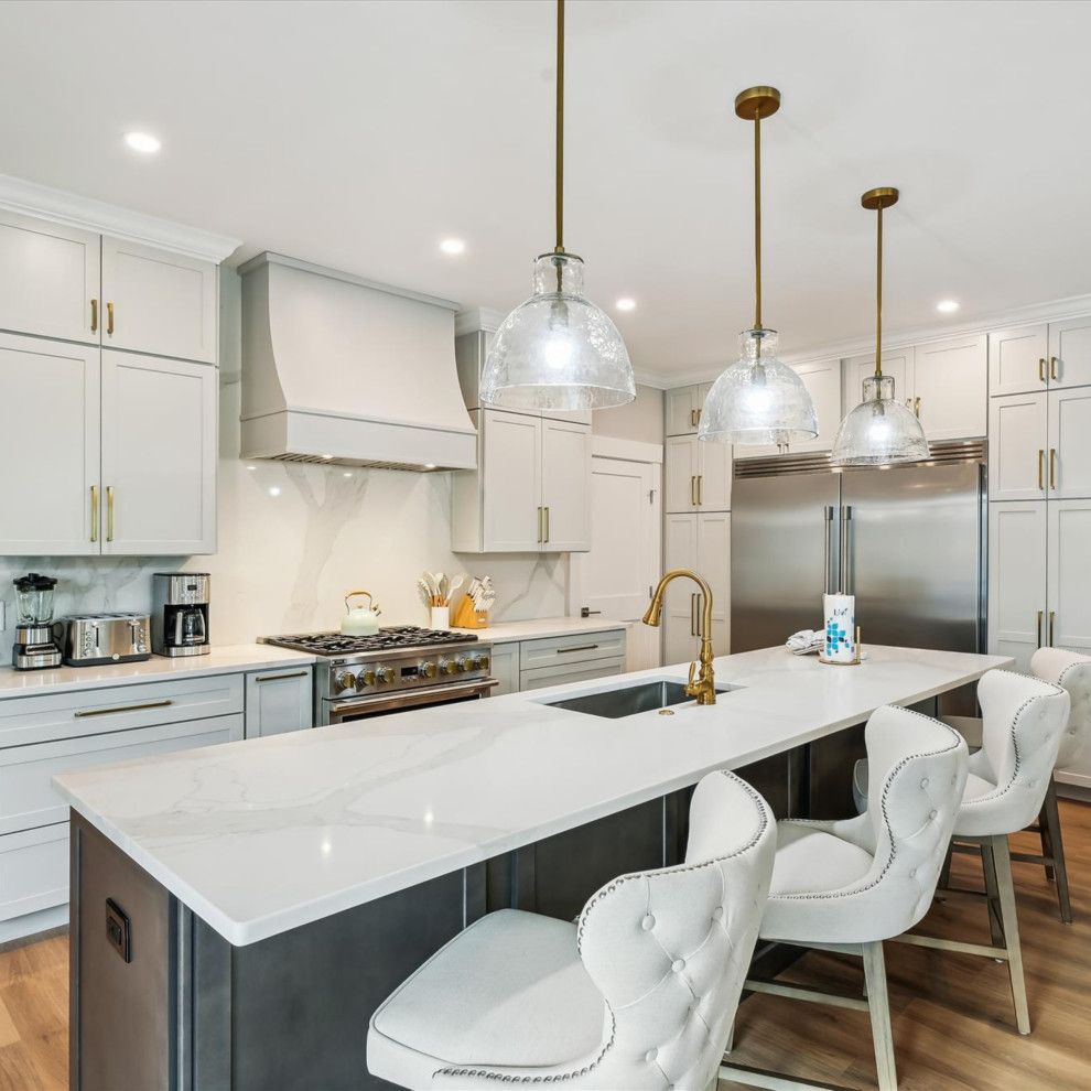 Inspiration for a transitional kitchen remodel in Atlanta