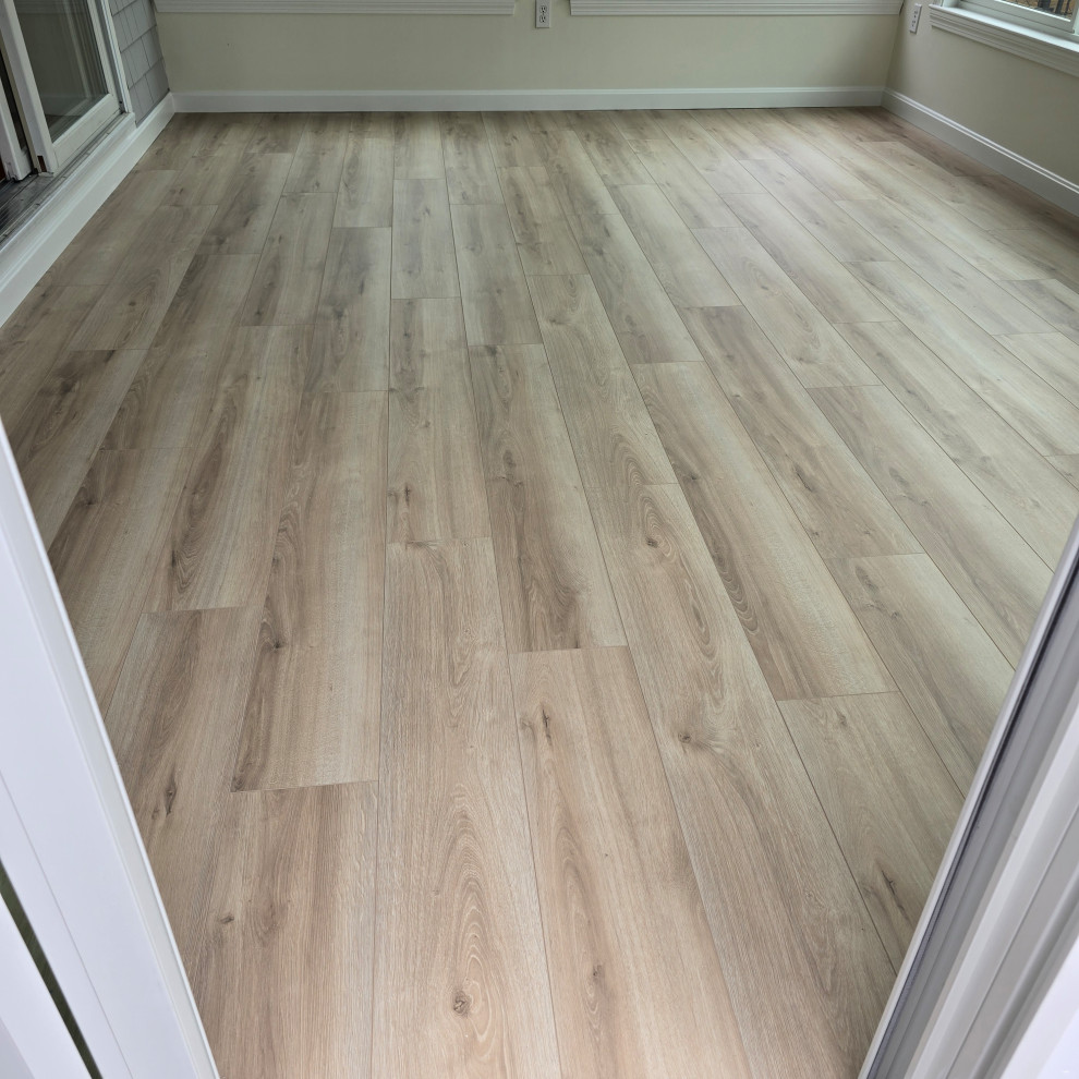 The Cape Cod Lanai Pool Sun Room