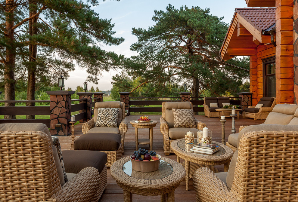 Деревянный дом в классическом стиле