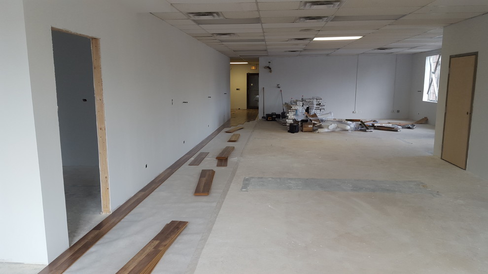 Laminate Floors (8 inch)