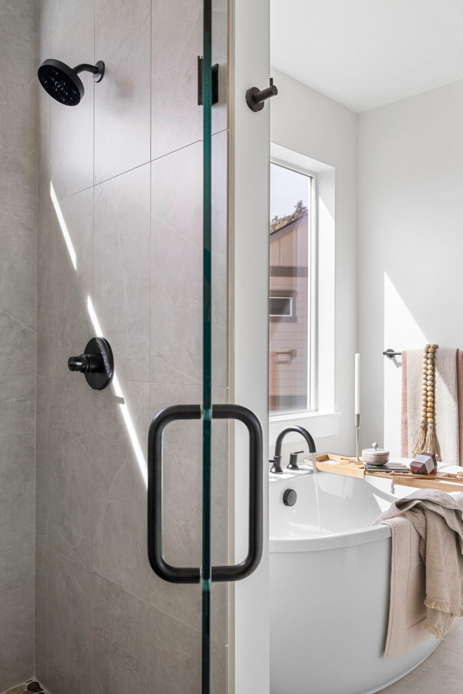 Freestanding bathtub - transitional master double-sink freestanding bathtub idea
