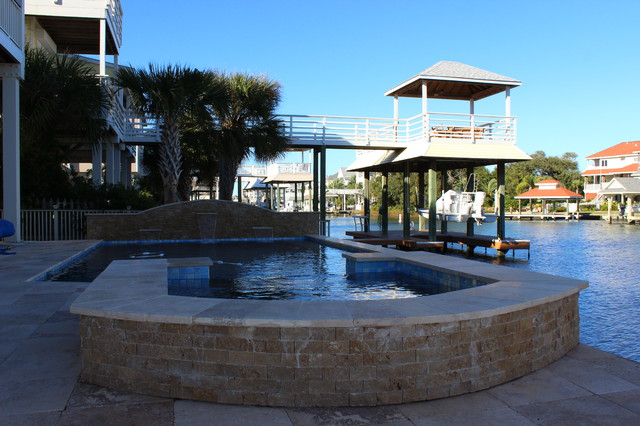 Our Work middelhavsstil-pool