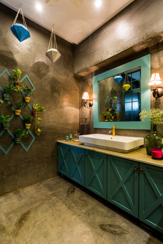 How to Decorate a Bathroom With Plants
