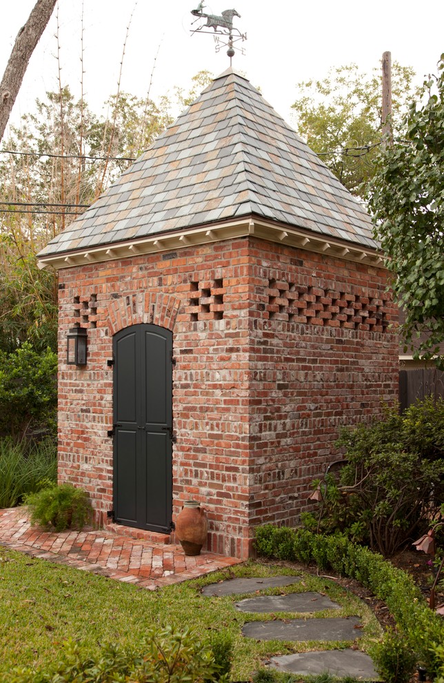 Traditional detached garden shed in Houston.