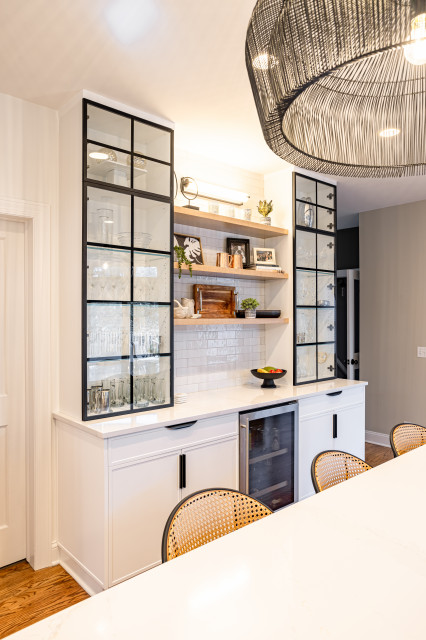 Bar contemporary-kitchen