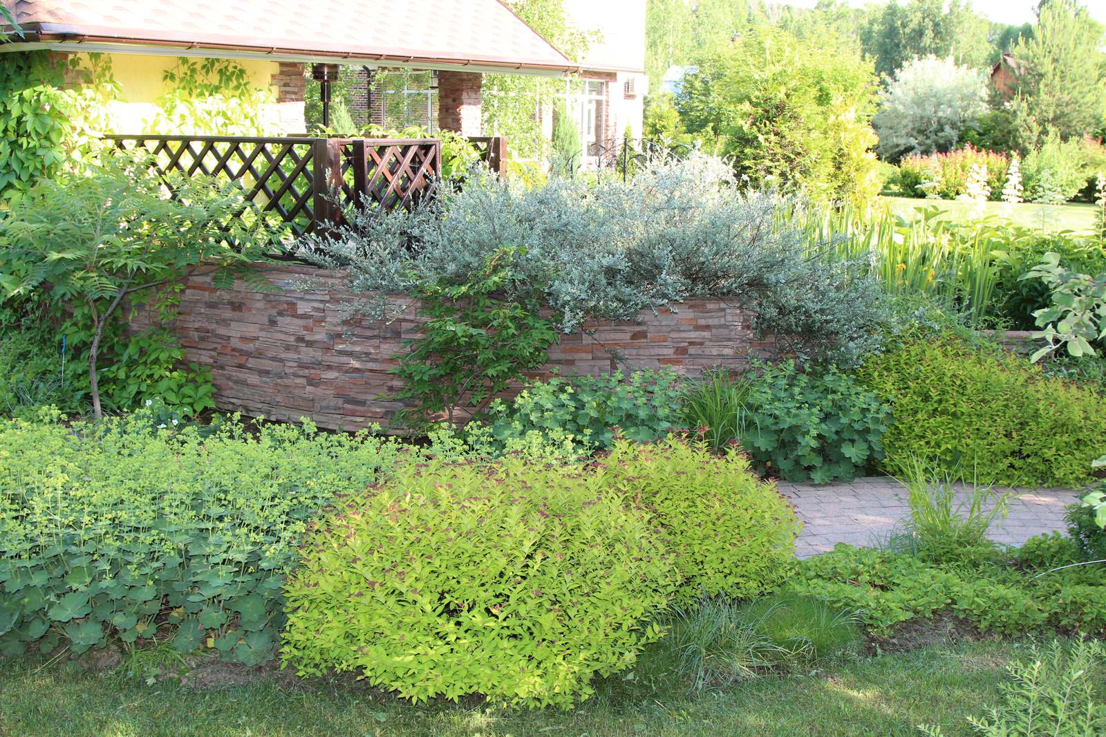 Ландшафтный дизайн загородного участка